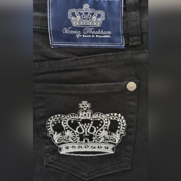 Rock republic jeans size 8 black strechy - Picture 2 of 4